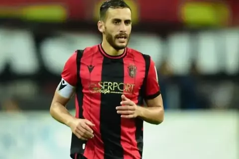 لاعب اتحاد العاصمة: أمامنا فرصة لكتابة التاريخ.. ونعرف كيف نفوز بالكونفدرالية